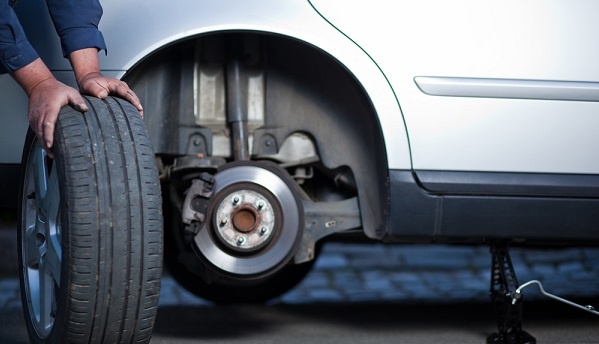 Nächster Reifenwechsel: So finden Sie heraus, wann Ihre Reifen abgefahren sind?
