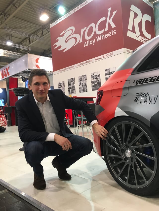 Michael Dölle präsentiert Radneuheit  B39 von Brock am Audi A3 auf der Essen Motor Show